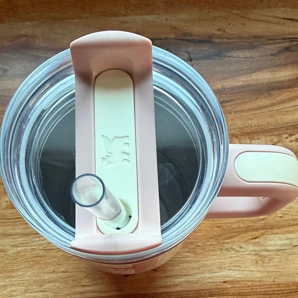 Stanley Pink and White Striped Tumbler with Handle - Picture 2 of 4